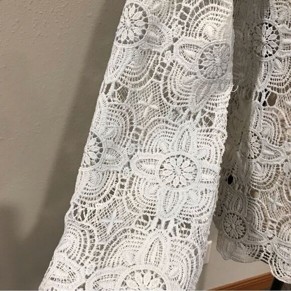 Long sleeve faded blue lace see through top - Picture 8 of 14